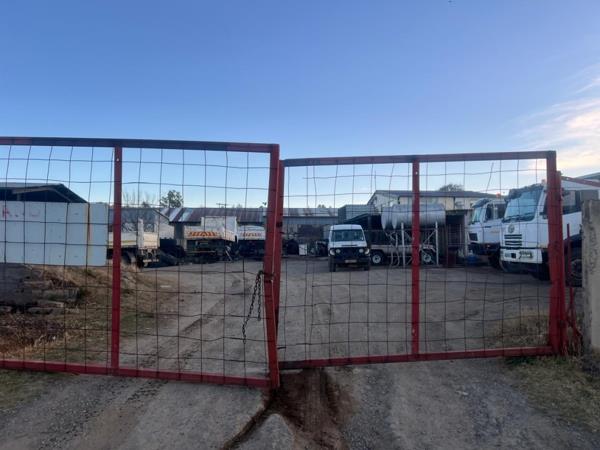 605  m² Industrial space