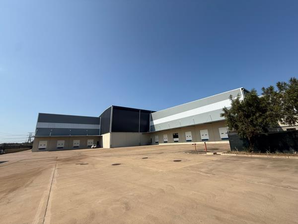 23 000  m² Industrial space