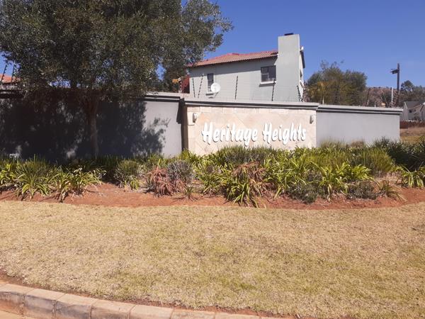 678 m² Land