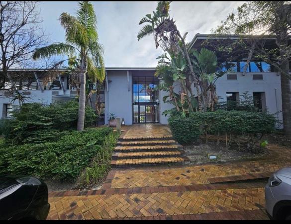 470  m² Commercial space