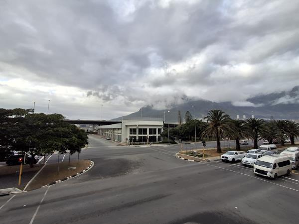 1 218  m² Commercial space