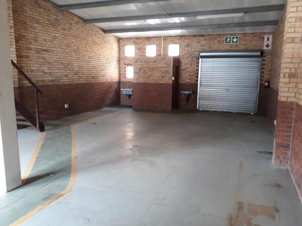 234  m² Industrial space