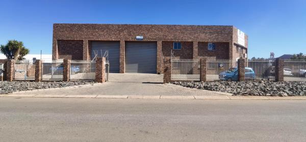 1 817  m² Industrial space