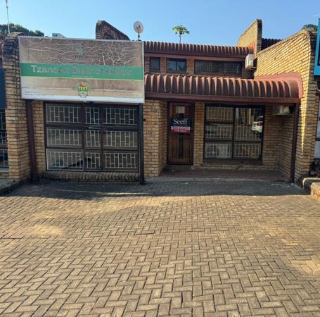 183  m² Commercial space