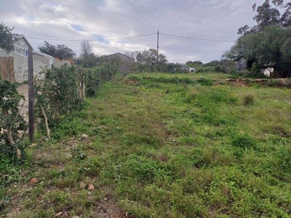 1 071 m² Land