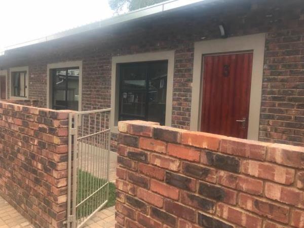 1 Bedroom Garden Cottage