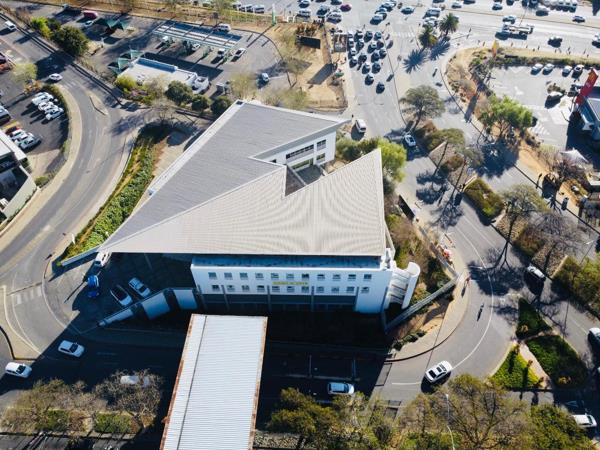 2 194  m² Commercial space