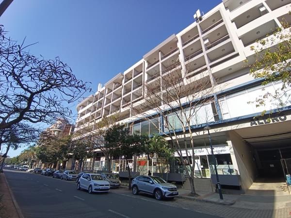 58  m² Commercial space