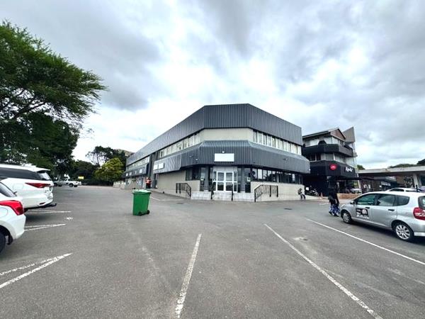 246  m² Retail Space