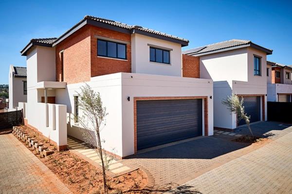 4 Bedroom Townhouse