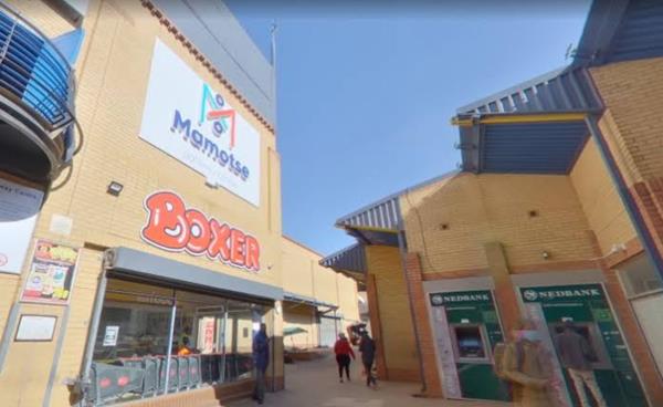 284  m² Retail Space