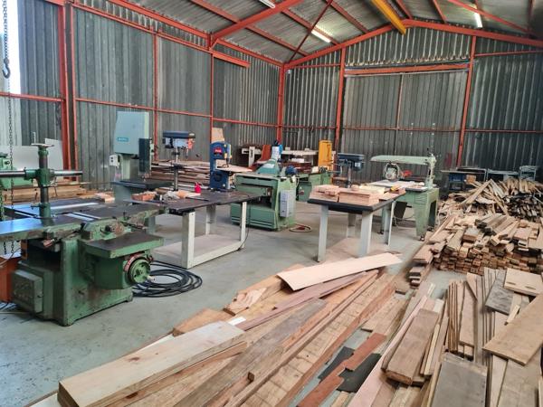 1 471  m² Commercial space