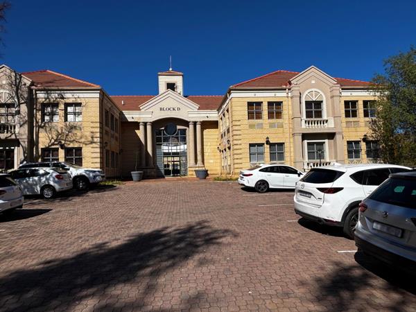 442  m² Commercial space