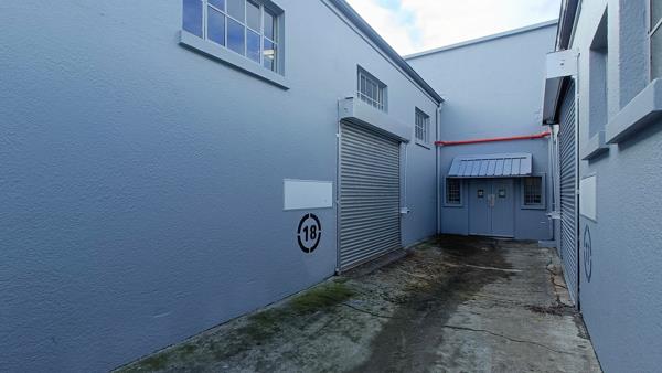 423  m² Industrial space