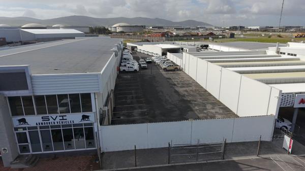 553  m² Commercial space