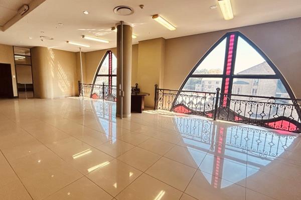 1 740 m² Retail Space
