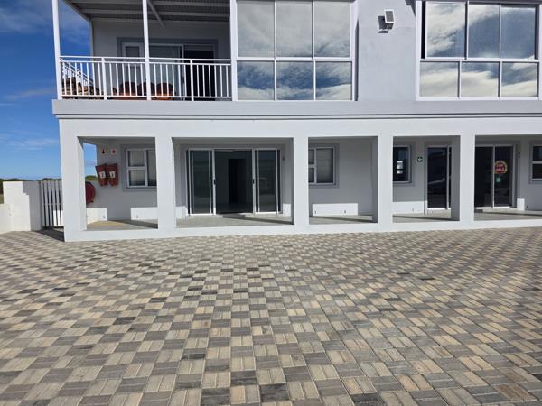 77  m² Commercial space