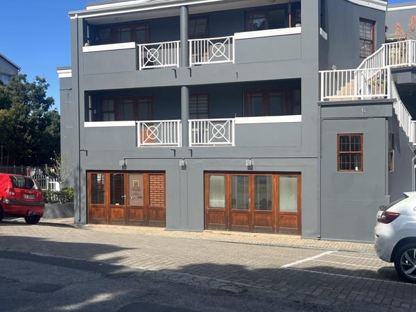 66  m² Commercial space