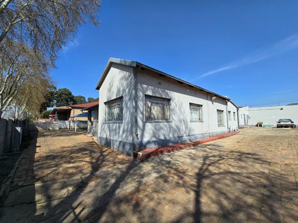 12 Bedroom House