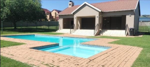 1 Bedroom Townhouse
