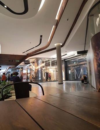 176  m² Retail Space