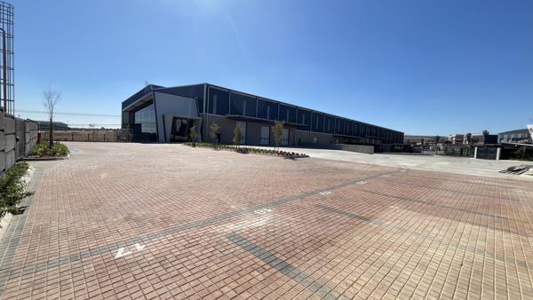 3 921  m² Industrial space