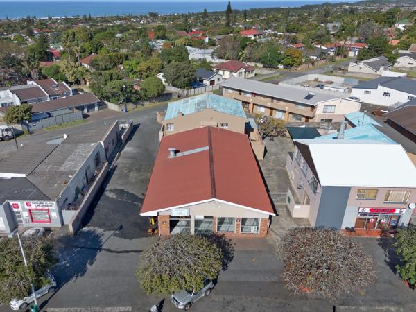 112  m² Retail Space