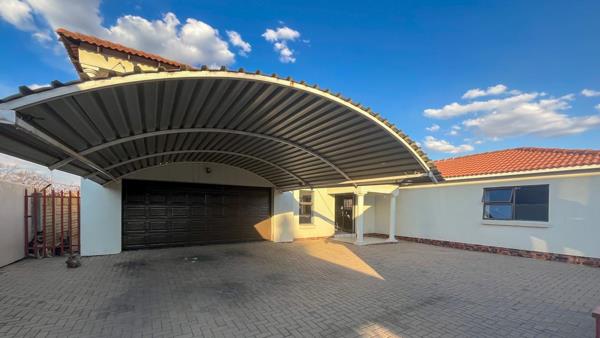 6 Bedroom House
