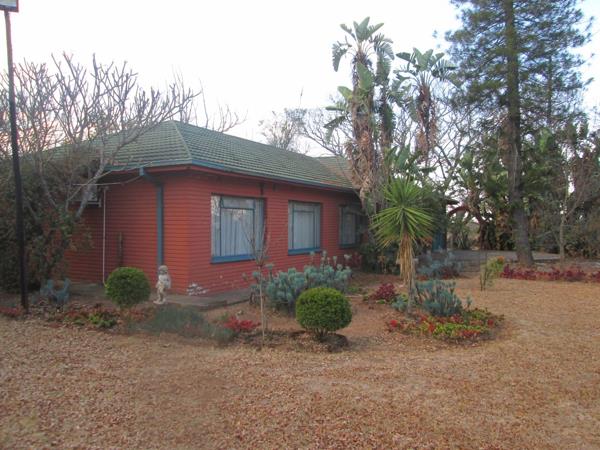 8.5 ha Smallholding