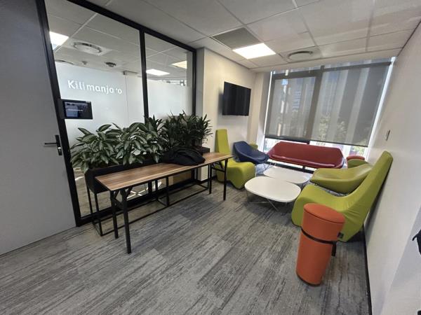 325  m² Office Space