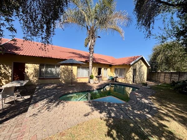7 Bedroom House