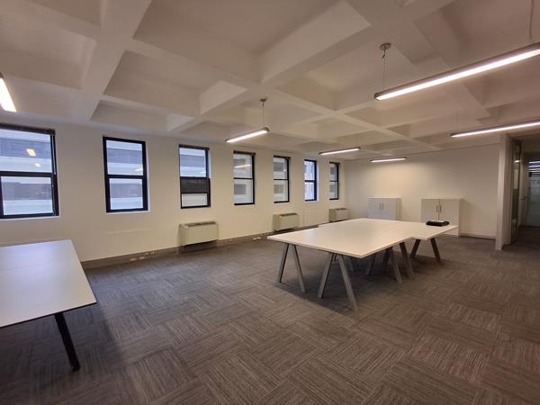 147  m² Commercial space