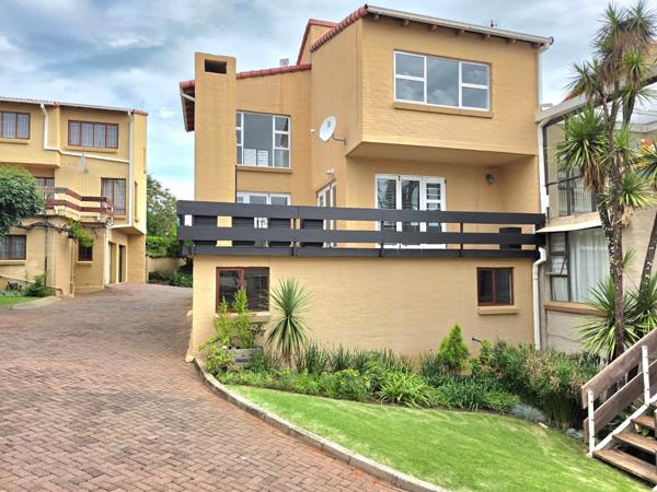 4 Bedroom Townhouse