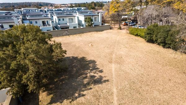 9 450 m² Land