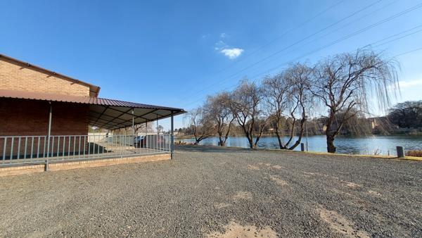 2 855  m² Commercial space