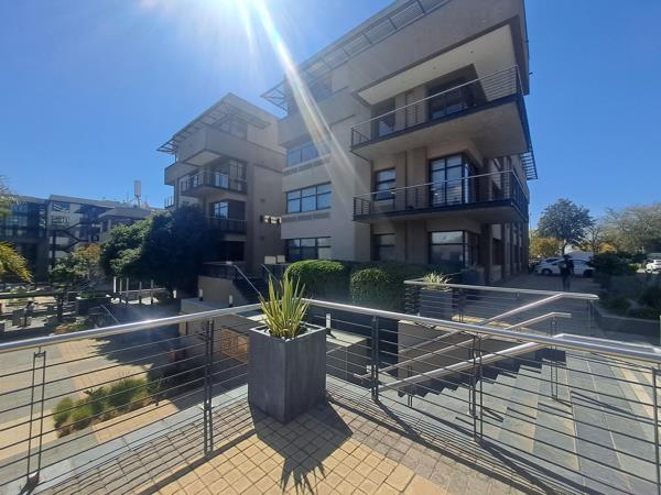 512  m² Commercial space