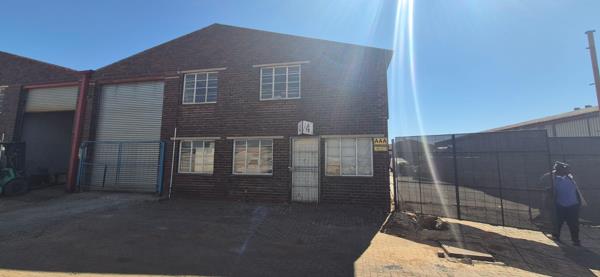 506  m² Industrial space