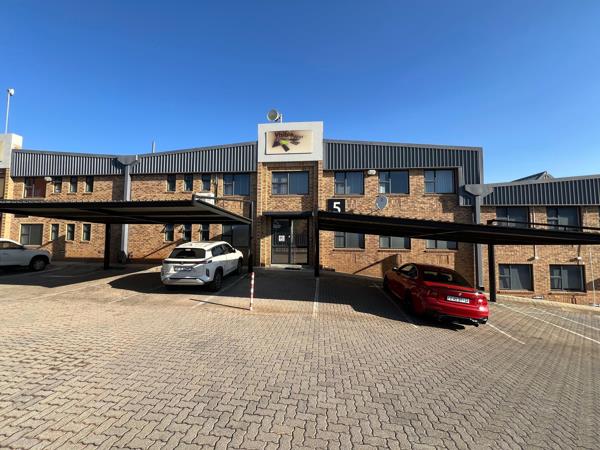 981  m² Industrial space