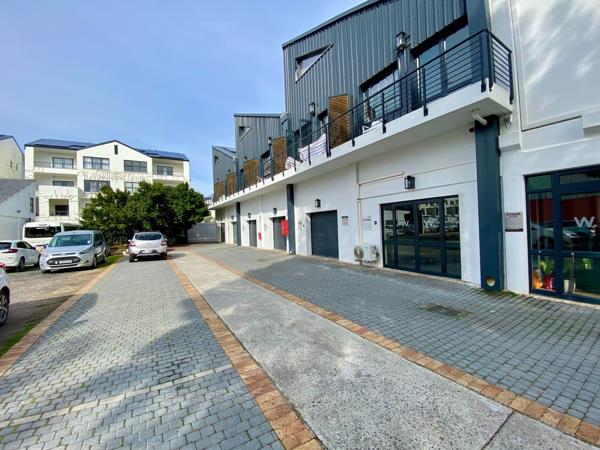 30  m² Commercial space