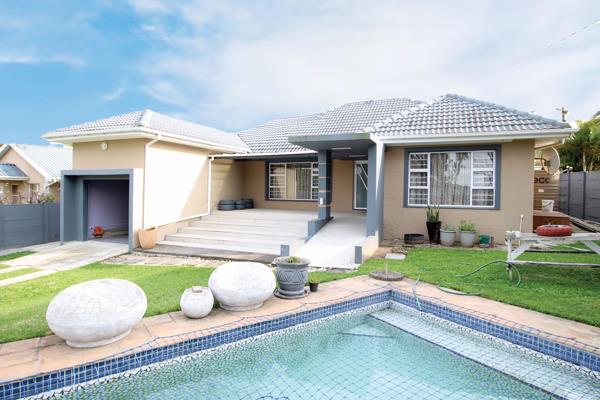 8 Bedroom House