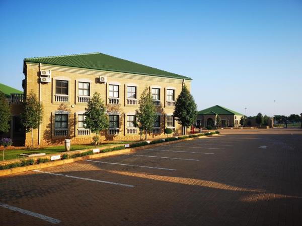 300  m² Commercial space