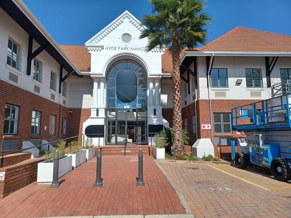 478 m² Office Space