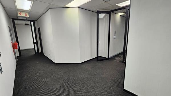 1 080  m² Commercial space