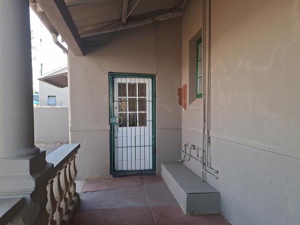 30  m² Commercial space