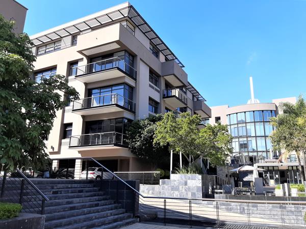 324  m² Commercial space