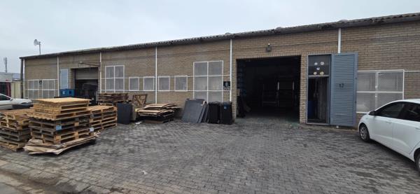315  m² Industrial space