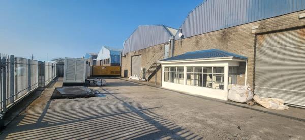 1 574  m² Industrial space