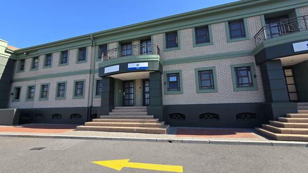 310  m² Commercial space