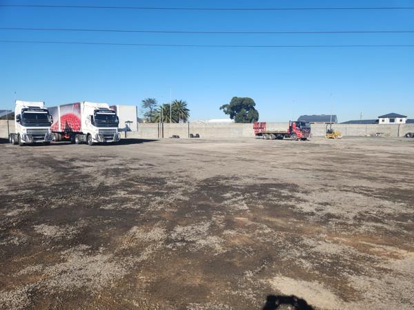 4 000  m² Industrial space