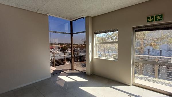 138  m² Commercial space